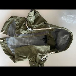 Max-Bone Talon Raincoat NWT